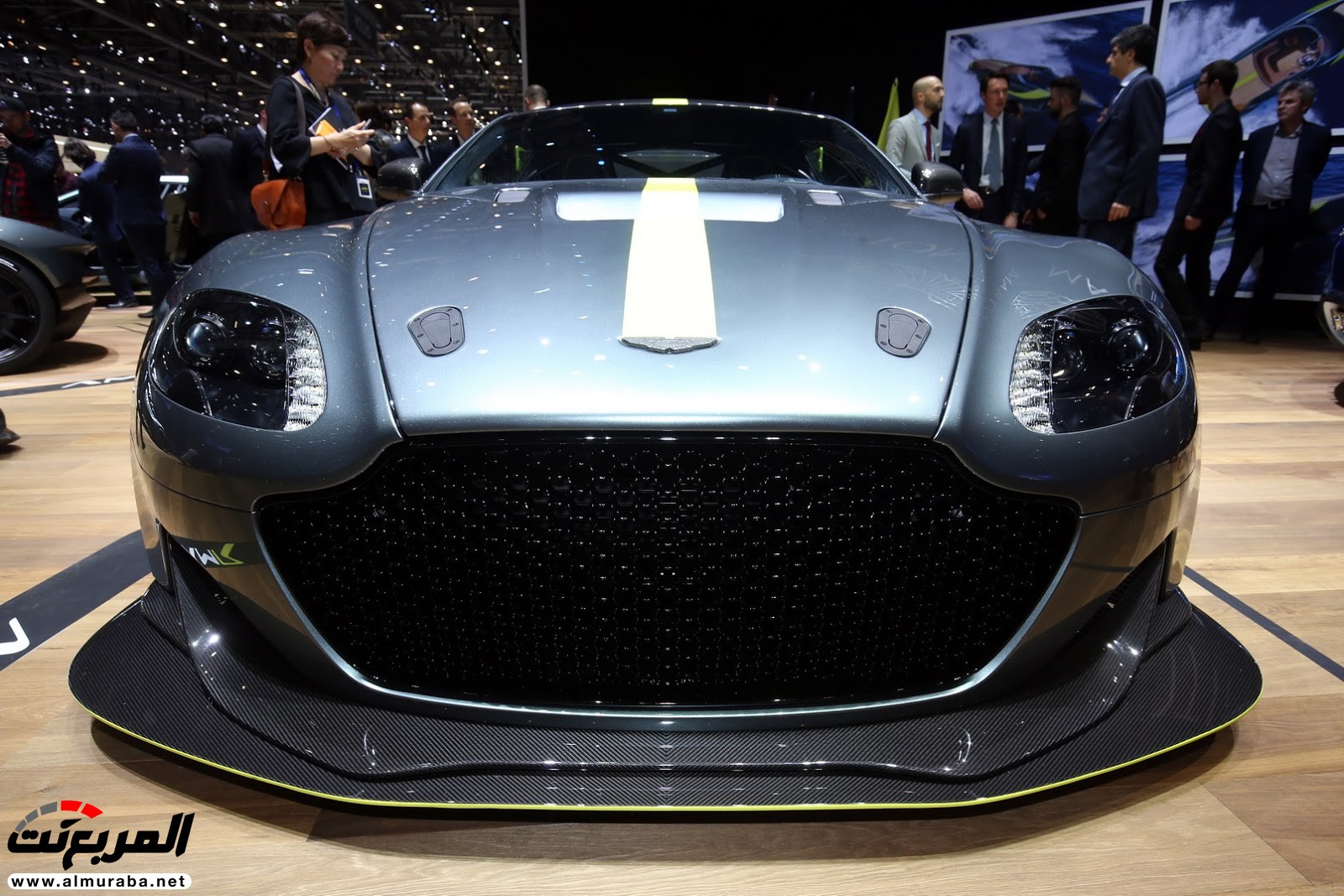 "أستون مارتن" تعرض نسخ كونسيبت عالية الأداء لسيارتي فانتاج ورابيد في جنيف Aston Martin 3