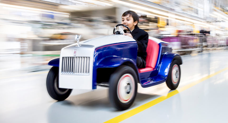 “رولز رويس” تصدر مركبة صغيرة مخصصة لأطفال مستشفى بإنجلترا Rolls-Royce