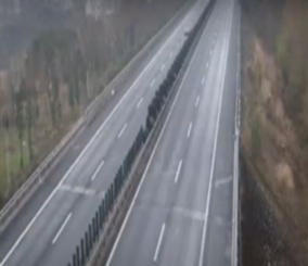 “فيديو” شاهد سائق صيني تسبب في اصطدام حافلة تقل ما يقرب من 84 شخصا