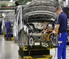 “هيئة التقييس” تلزم شركات تصنيع السيارات بـ 8 مواصفات جديدة يجب التقيد بها