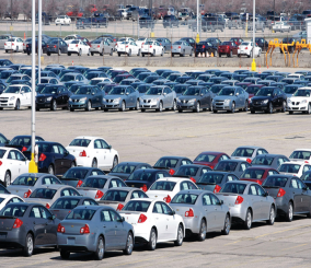 توقعات بإلزام جميع أصحاب السيارات بشراء بوليصة تأمين لسياراتهم بداية من عام 2018