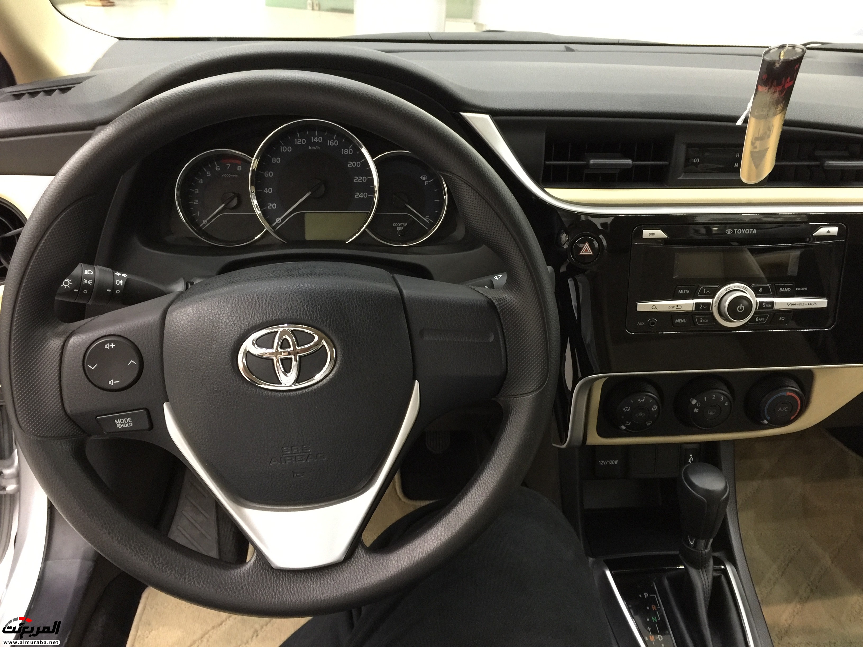 تويوتا كورولا 2017 الشكل الجديد وكالة عبداللطيف جميل “صور ومواصفات واسعار” Toyota Corolla 19