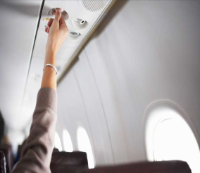 خبراء ينصحون بعدم غلق فتحات التهوية خلال الرحلات الجوية…..والسبب!