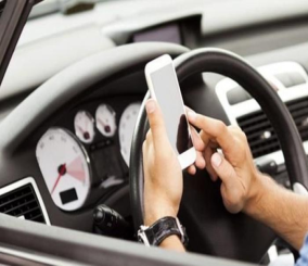 78% من الحوادث التي تصطدم بها المركبات بالمركبات في المملكة بسبب استخدام الهاتف 1