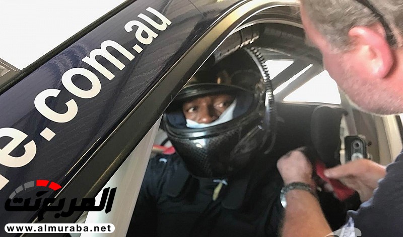 يوسين بولت يختبر بورش 911 GT3 على مضمار للسباق 28