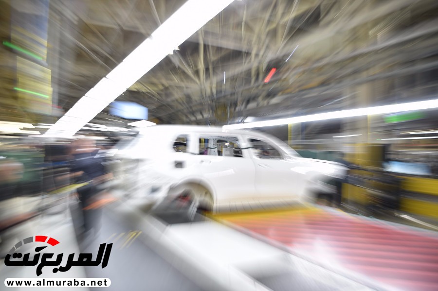 بي إم دبليو تصدر صوراً تشوقية تمهيداً لإطلاق X7 SUV الرائدة 77