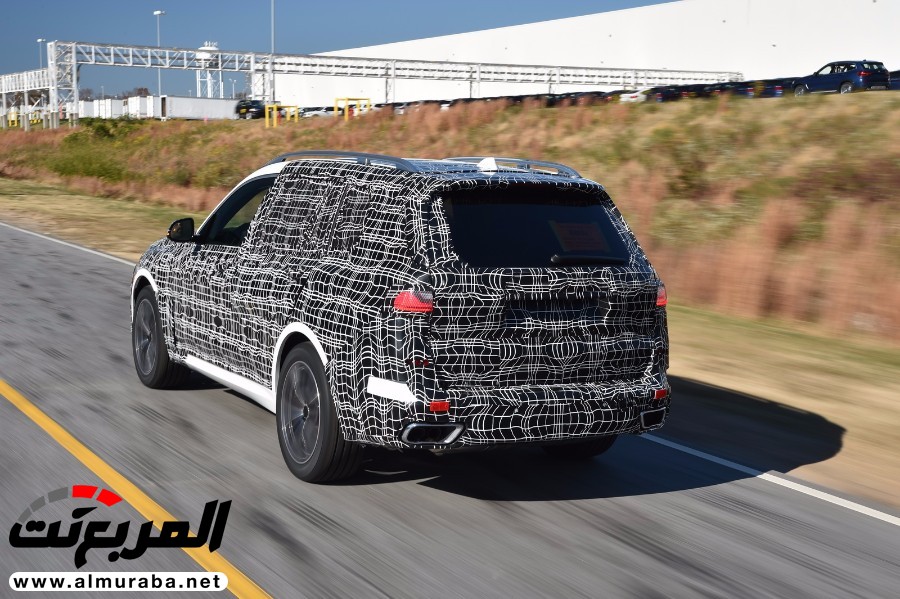 بي إم دبليو تصدر صوراً تشوقية تمهيداً لإطلاق X7 SUV الرائدة 25