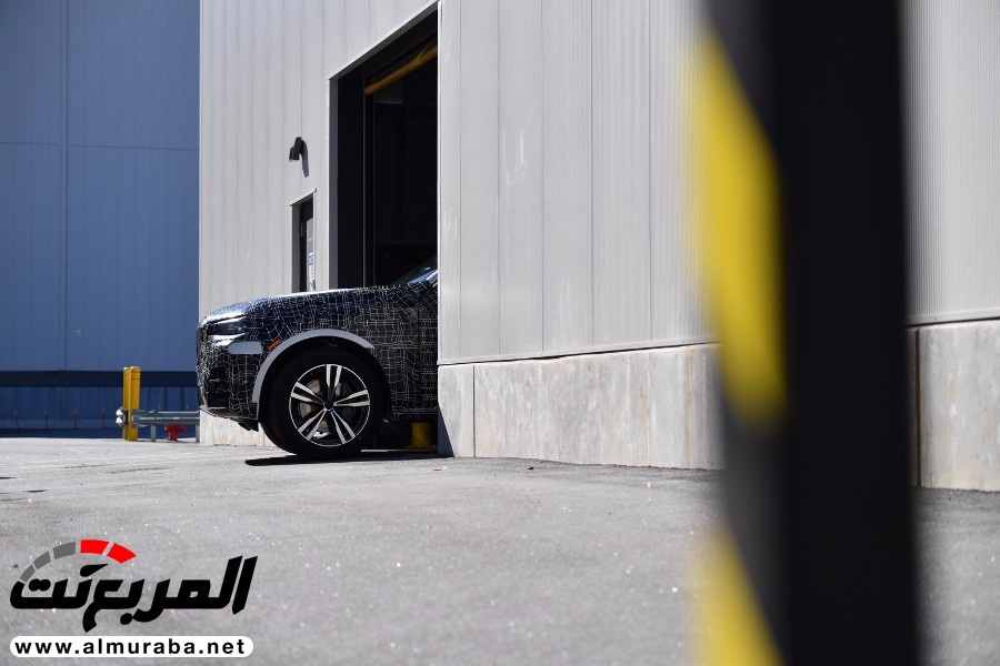 بي إم دبليو تصدر صوراً تشوقية تمهيداً لإطلاق X7 SUV الرائدة 32