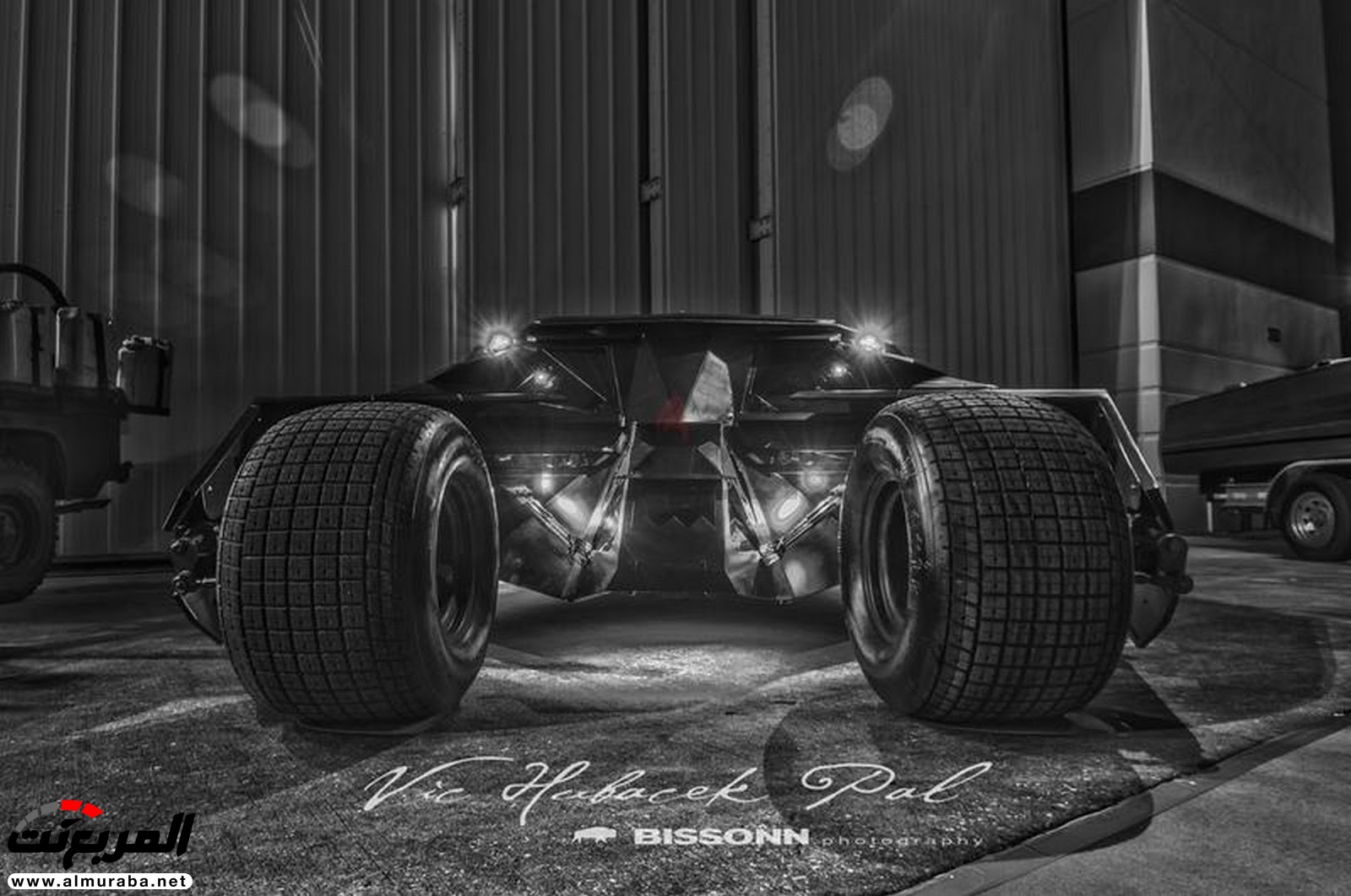 سيارة باتمان الوحيدة من نوعها بالعالم معروضة الآن للبيع في دبي 3