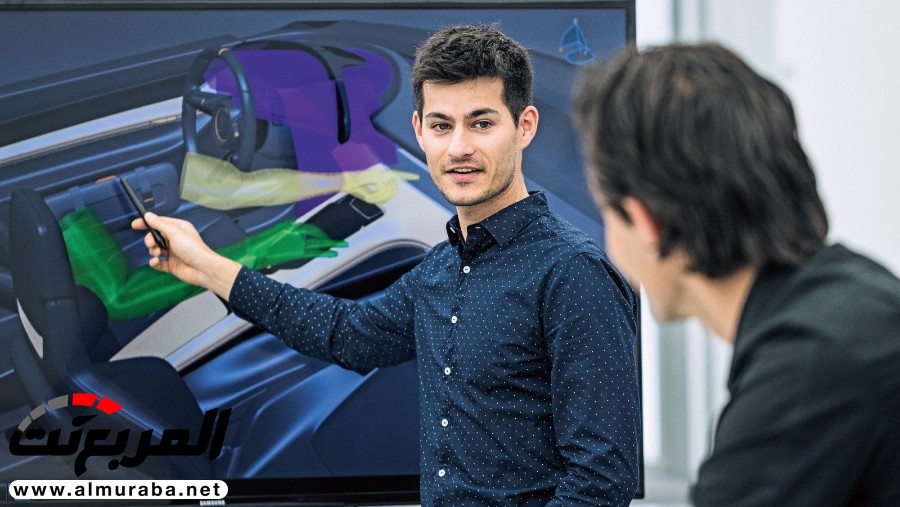 رئيس تصميم بورش يريد دمج تقنية الواقع المعزز بسيارات الشركة 5