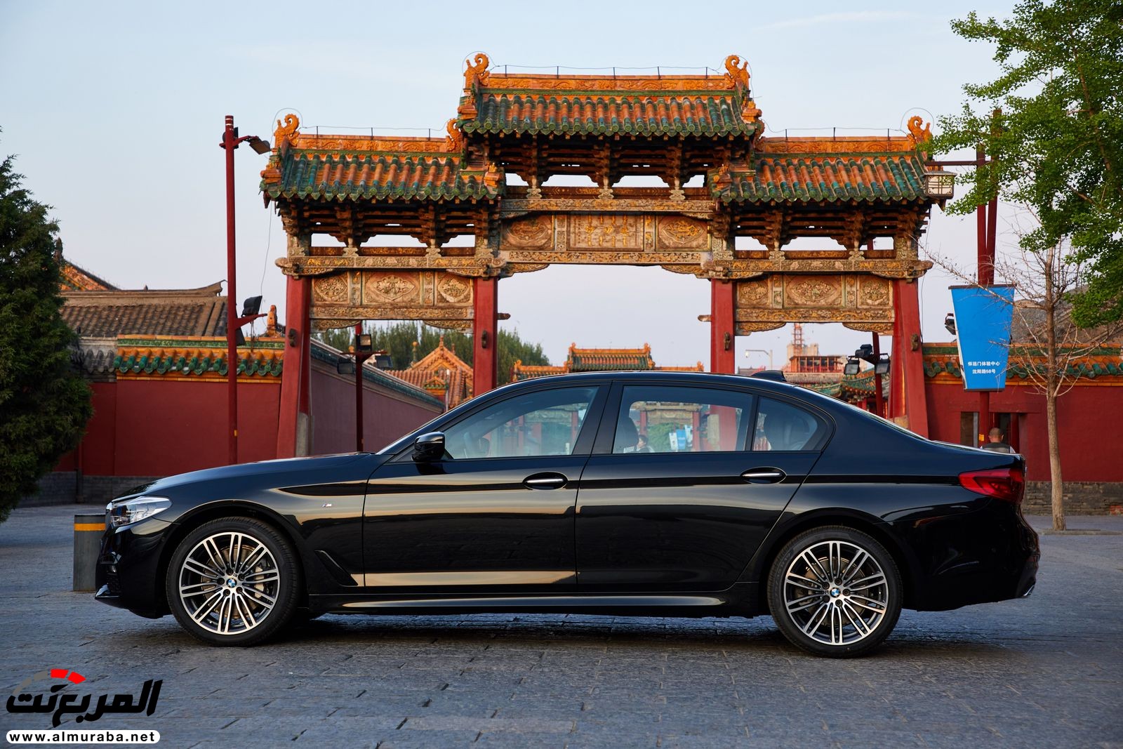 بي إم دبليو أصبحت صانعة السيارات الفاخرة الأكثر مبيعاً في الصين 19