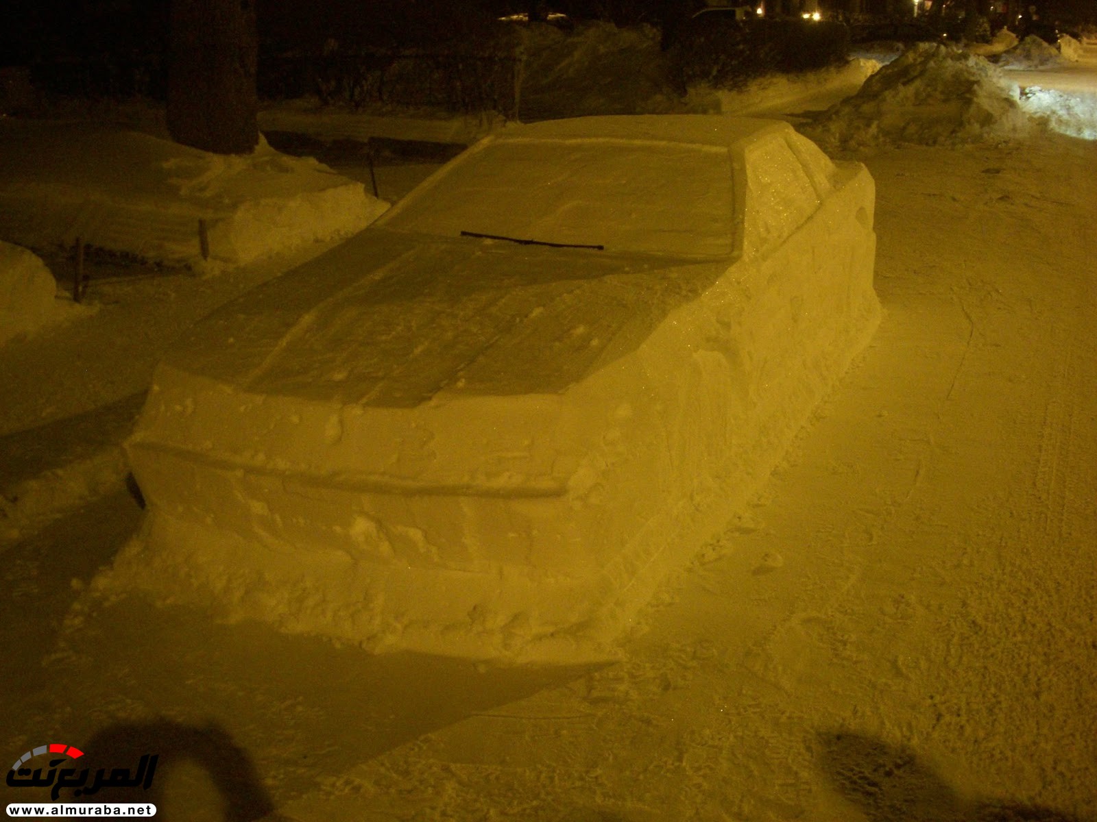 "بالصور" شرطي كندي يخالف سيارة مزيفة "مصنوعة من الثلج" 58