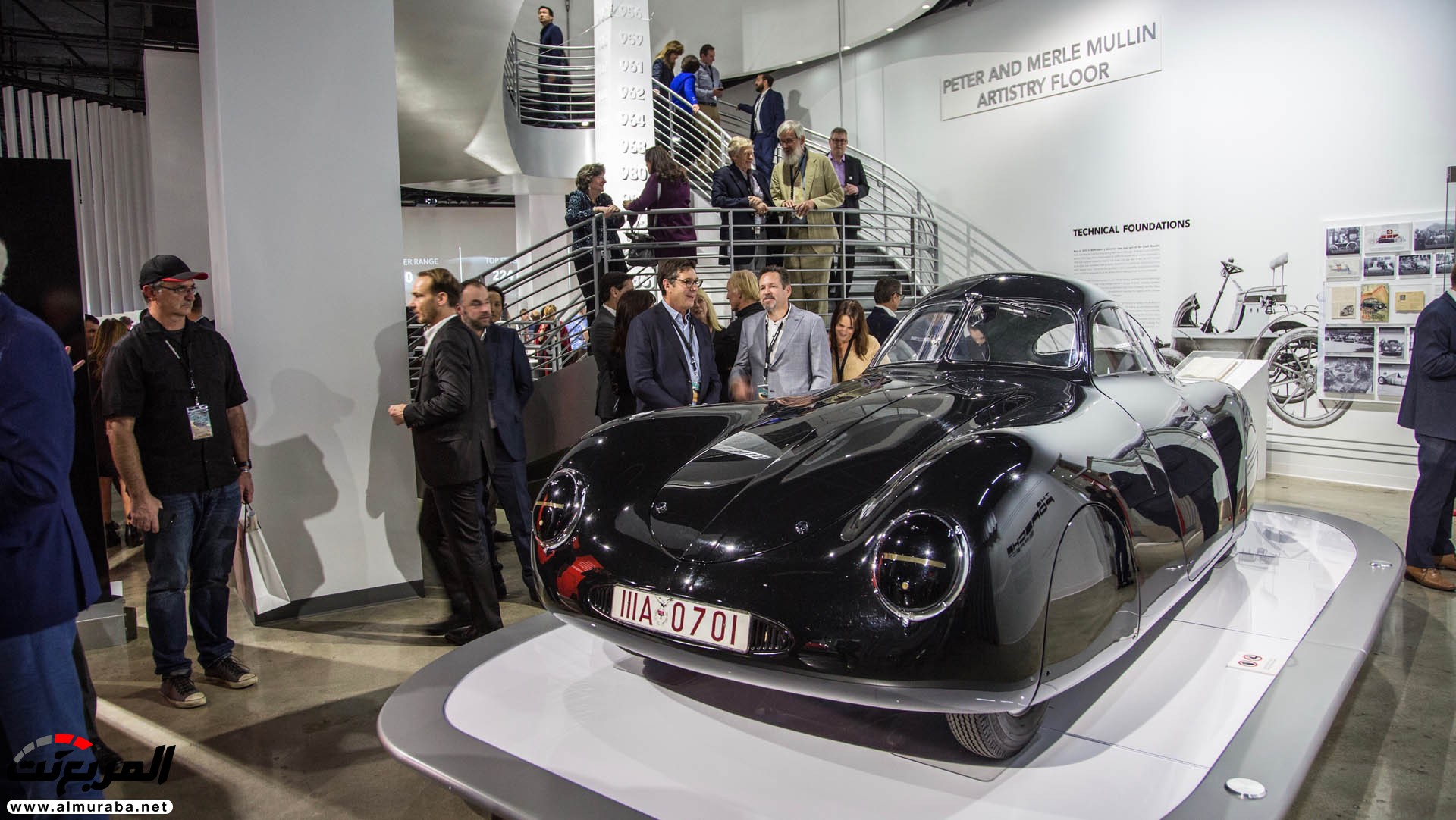 "بالصور" جولة في متحف بيترسن مع مجموعة نادرة من سيارات بورش 78