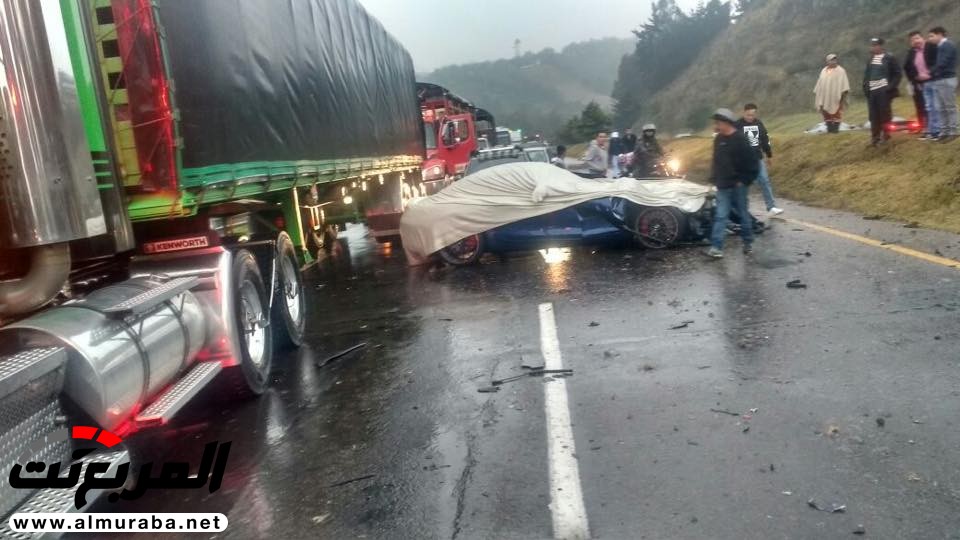 "بالفيديو والصور" مكلارين 650S ومرسيدس GT S AMG وبورش بوكستر يتحطمون بحادث في كولومبيا 3