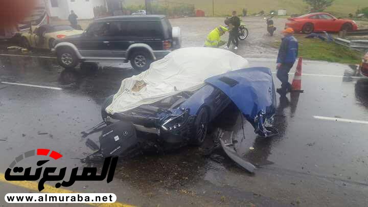 "بالفيديو والصور" مكلارين 650S ومرسيدس GT S AMG وبورش بوكستر يتحطمون بحادث في كولومبيا 5