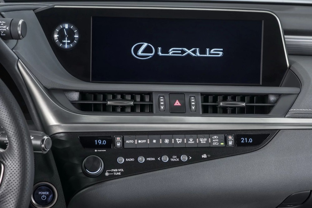 لكزس اي اس 2019 الشكل الجديد الجيل السابع تدشن نفسها رسمياً Lexus ES 58