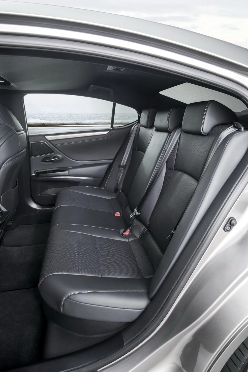 لكزس اي اس 2019 الشكل الجديد الجيل السابع تدشن نفسها رسمياً Lexus ES 64