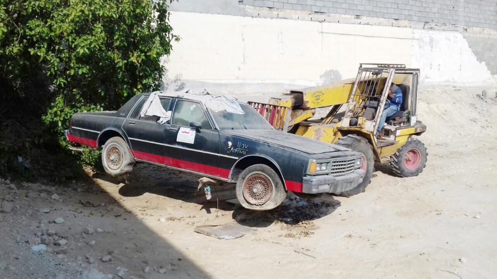 حملة لازالة السيارات التالفه للحد من التلوث البصري في محافظة أملج