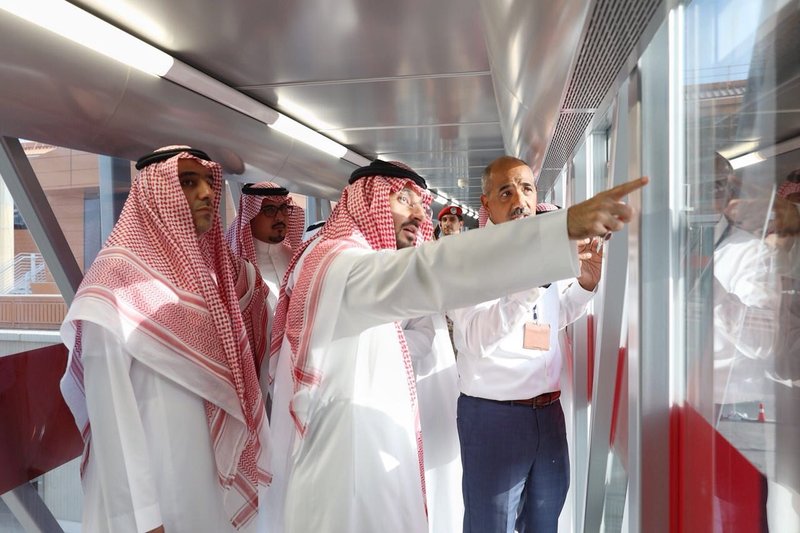 جولة نائب أمير مكة المكرمة لتفقد إستعداد مطار الملك عبدالعزيز الدولي الجديد للعمل 4