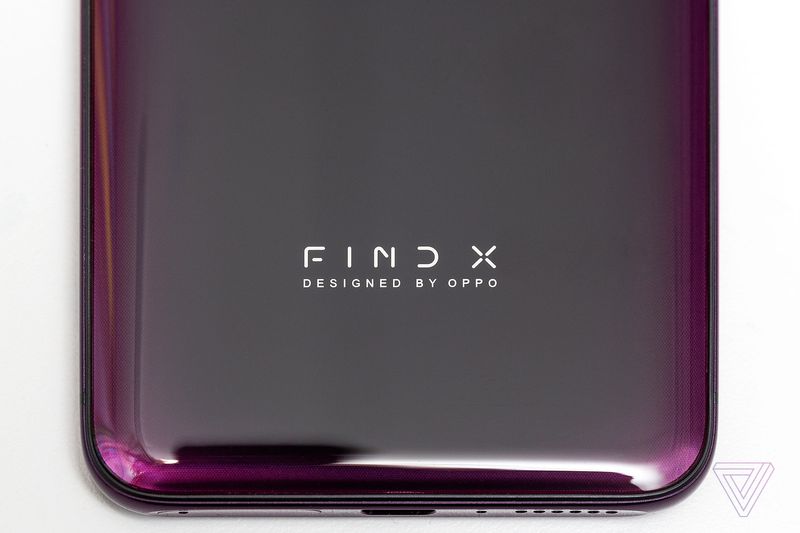 الكشف عن هاتف أوبو فايند X إصدار لامبورجيني بـ 3 كاميرات خفيّة 56
