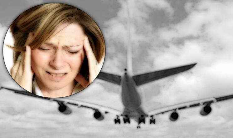 كيفية تجنب انسداد الأذن أثناء إقلاع وهبوط الطائرة