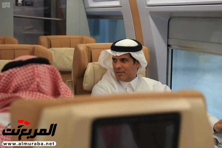 "بالصور" وزير النقل يستقل قطار الحرمين استعداداً للتشغيل الرسمي 4