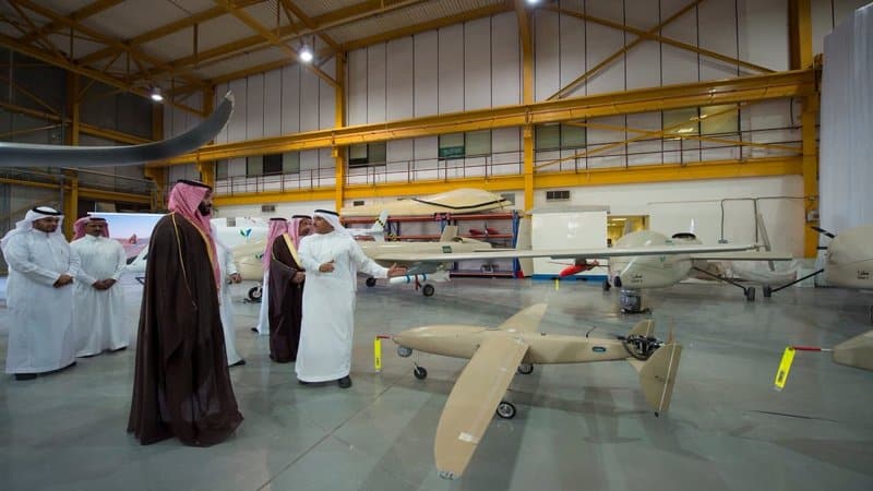ولي العهد يدشن مركز لتطوير هياكل الطائرات بمطار الملك خالد بالرياض 2
