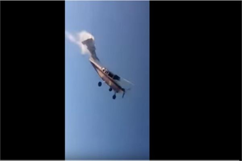 “بالفيديو” شاهد سقوط طائرة على منزل في المكسيك