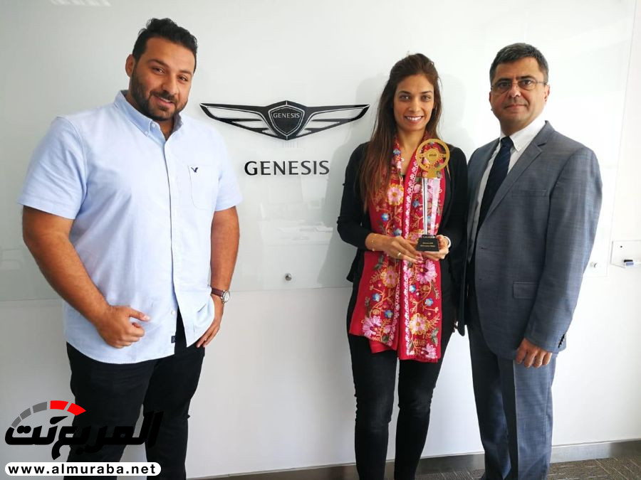 جينيسيس G70 تفوز بجائزة أفضل سيارة سيدان فاخرة 2