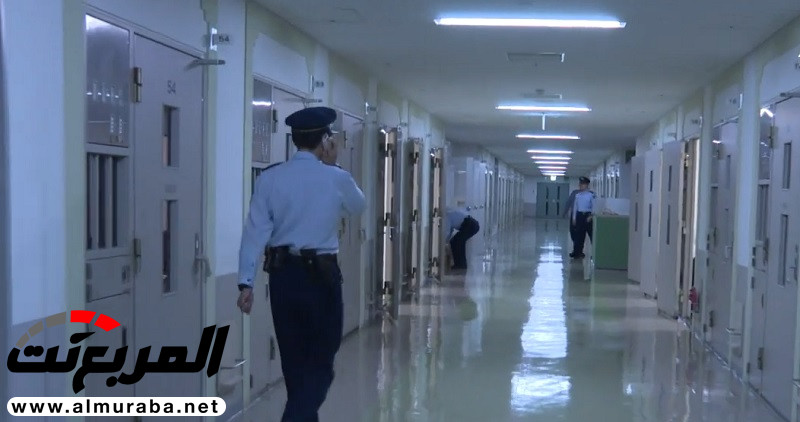 "بالفيديو والصور" شاهد زنزانة كارلوس غصن في سجن طوكيو 11