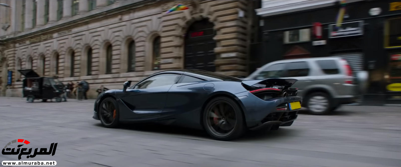 "بالفيديو والصور" لن تصدق مشاهد الأكشن مع السيارات في فيلم Fast & Furious: Hobbs & Shaw 27