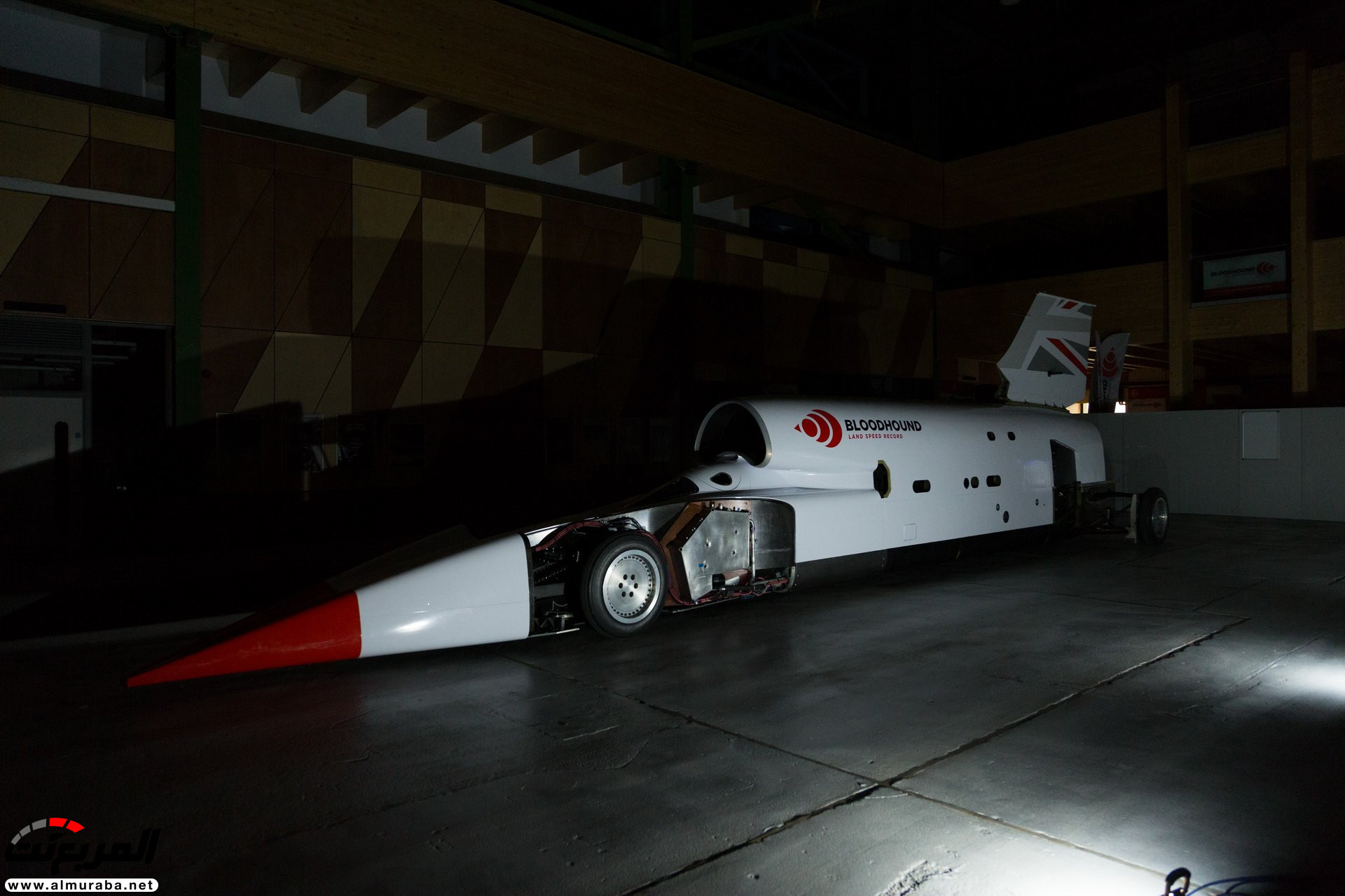 أسرع مركبة في العالم تبدأ اختباراتها على سرعة 800 كم/س 30