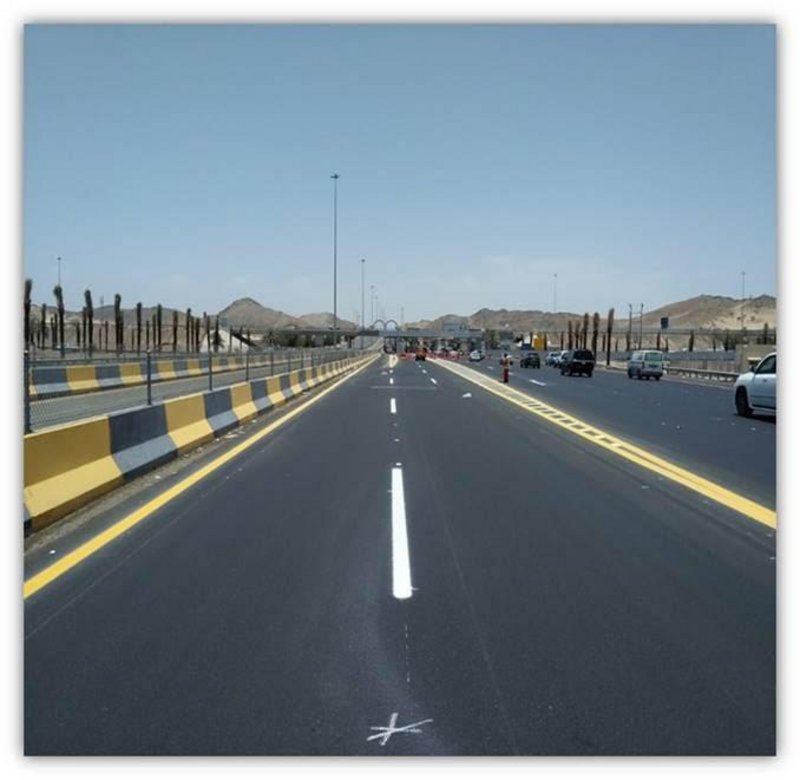"بالصور" صيانة وتهيئة 1200 كيلومتر من الطرق المؤدية إلى مكة استقبالاً للحجاج 1