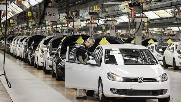 فولكس واجن تفتتح مصنع في تركيا بقدرة إنتاجية 300 ألف سيارة سنوياً 1