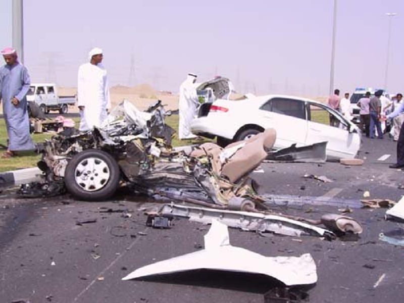 هيئة التأمين الإماراتية ستضع جهازاً في السيارات لمراقبة سلوك السائقين 12