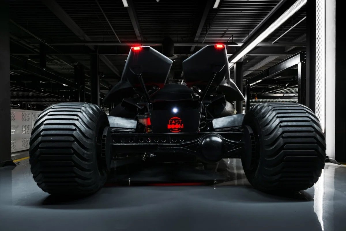 سيارة باتمان معروضة للبيع بـ 3.19 مليون ريال 7