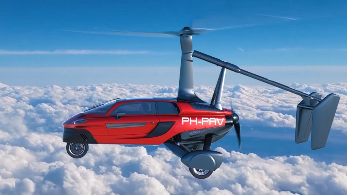 "بالفيديو" الكشف عن أول سيارة طائرة في المملكة 3
