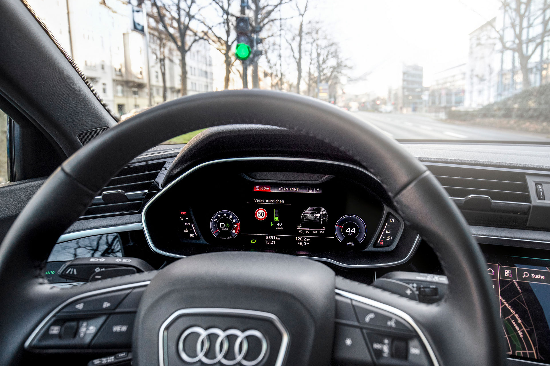 سيارات اودي تبدأ بالتواصل مع إشارات المرور في ألمانيا! 35