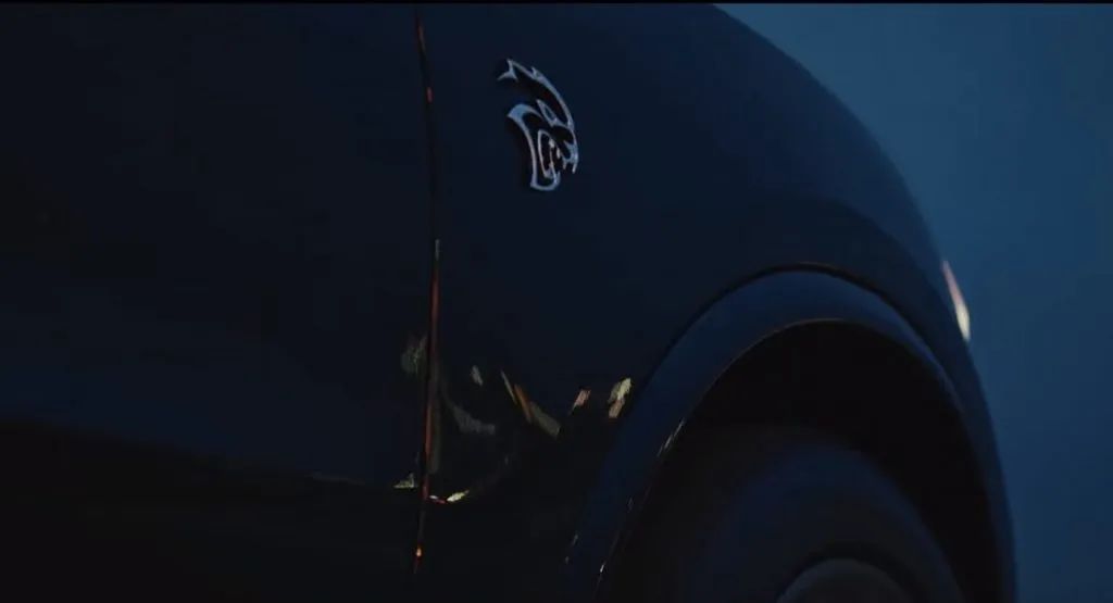 "بالفيديو" دودج دورانجو SRT هيلكات تستعد لتدشينها 7