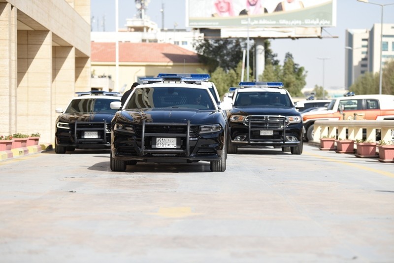 "بالصور" تدشين سيارات أمنية حديثة لدوريات الأمن بالمملكة 12