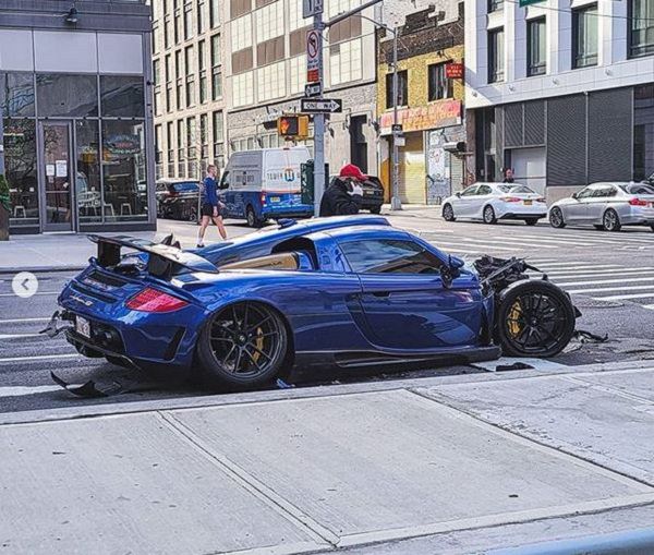 سيارة نادرة بقيمة 3 مليون ريال تتحطم بإحدى شوارع نيويورك "فيديو" 11