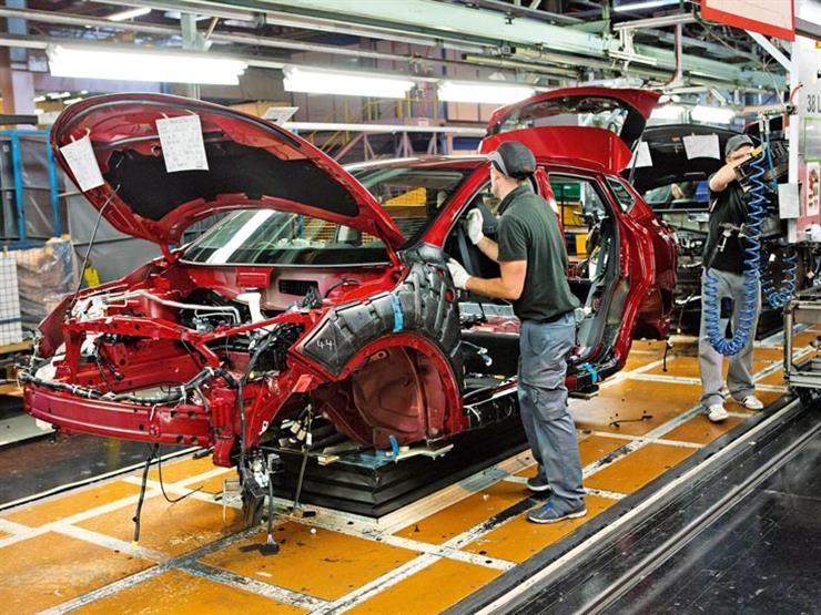 عودة %80 من مصانع السيارات في العالم للعمل 12