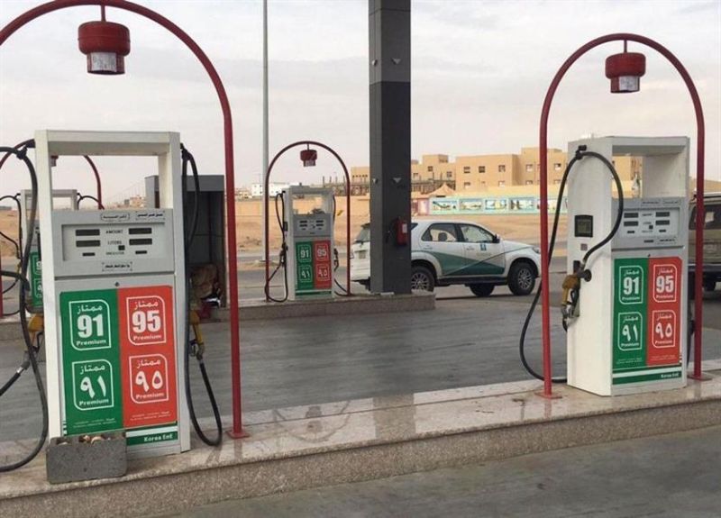 وزارة التجارة تتابع إلتزام محطات الوقود بالأسعار الجديدة.. وتحذر من مخالفة ذلك 1