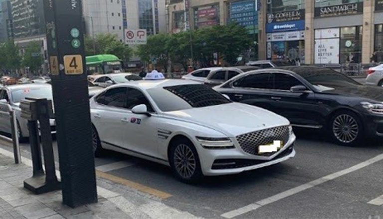 جينيسيس G80 2021 تظهر كسيارة أجرة في كوريا الجنوبية 5