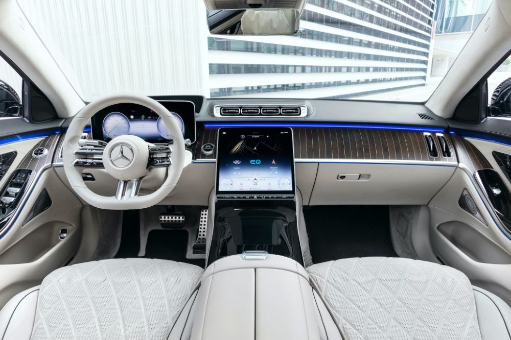 سيارة S-Class الجديدة من مرسيدس-بنز: مفهوم جديد للفخامة والابتكار 23