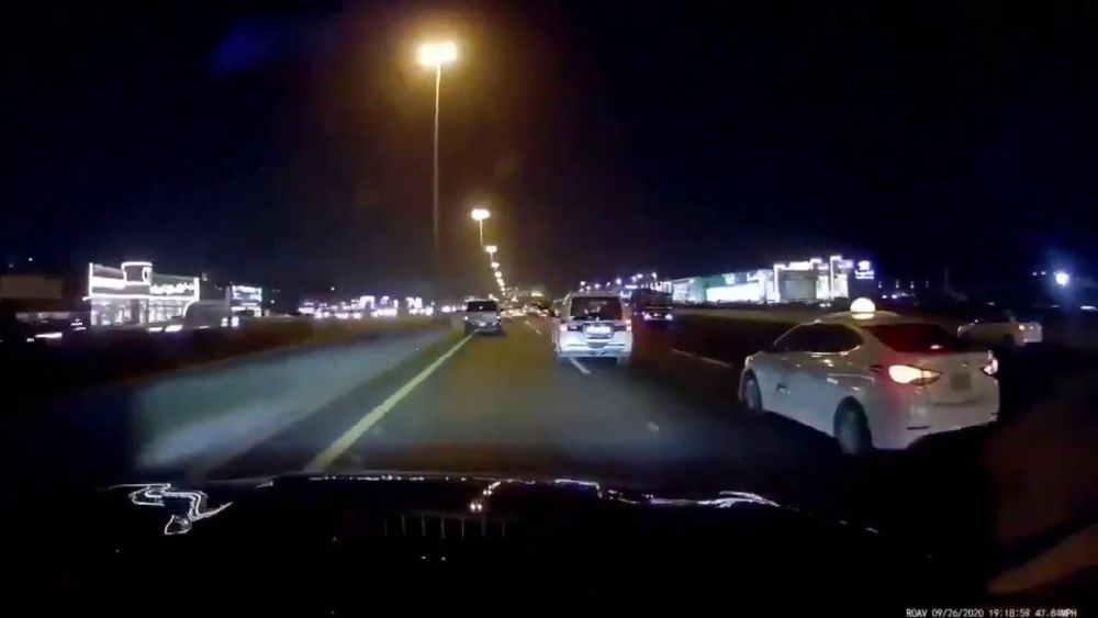 "بالفيديو" قائد سيارة يرتكب مخالفة مرورية بالرياض ويفاجأ بالمرور السري 3