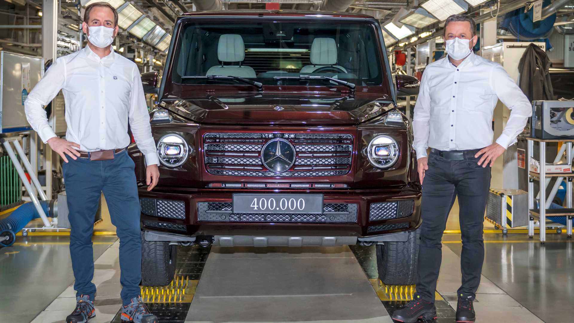 مرسيدس تحتفل بصنع السيارة رقم 400,000 لجي كلاس 1
