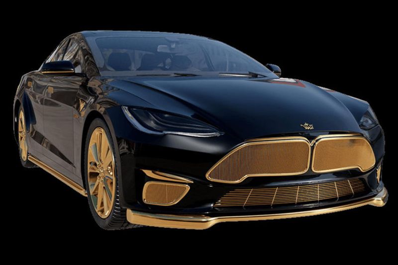 سيارة تيسلا مغطاة بالذهب سعرها يتجاوز مليون ريال! 26