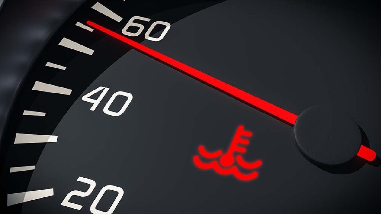 كيفية تبريد حرارة محرك السيارة عند ارتفاعها بشكل مفاجئ