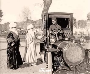 العربة التي تجرها الشياطين.. حكاية أول سيارة في تاريخ الوطن العربي